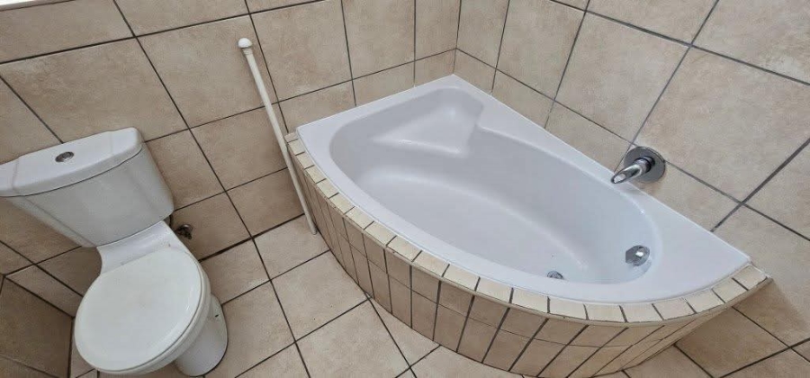 To Let 3 Bedroom Property for Rent in Island View Western Cape